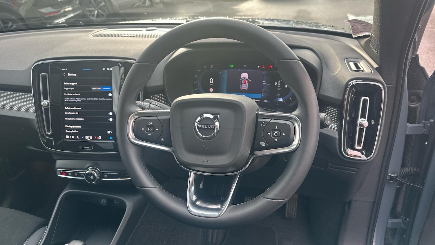 Used Volvo XC40 for sale - 77279961: Photo 10