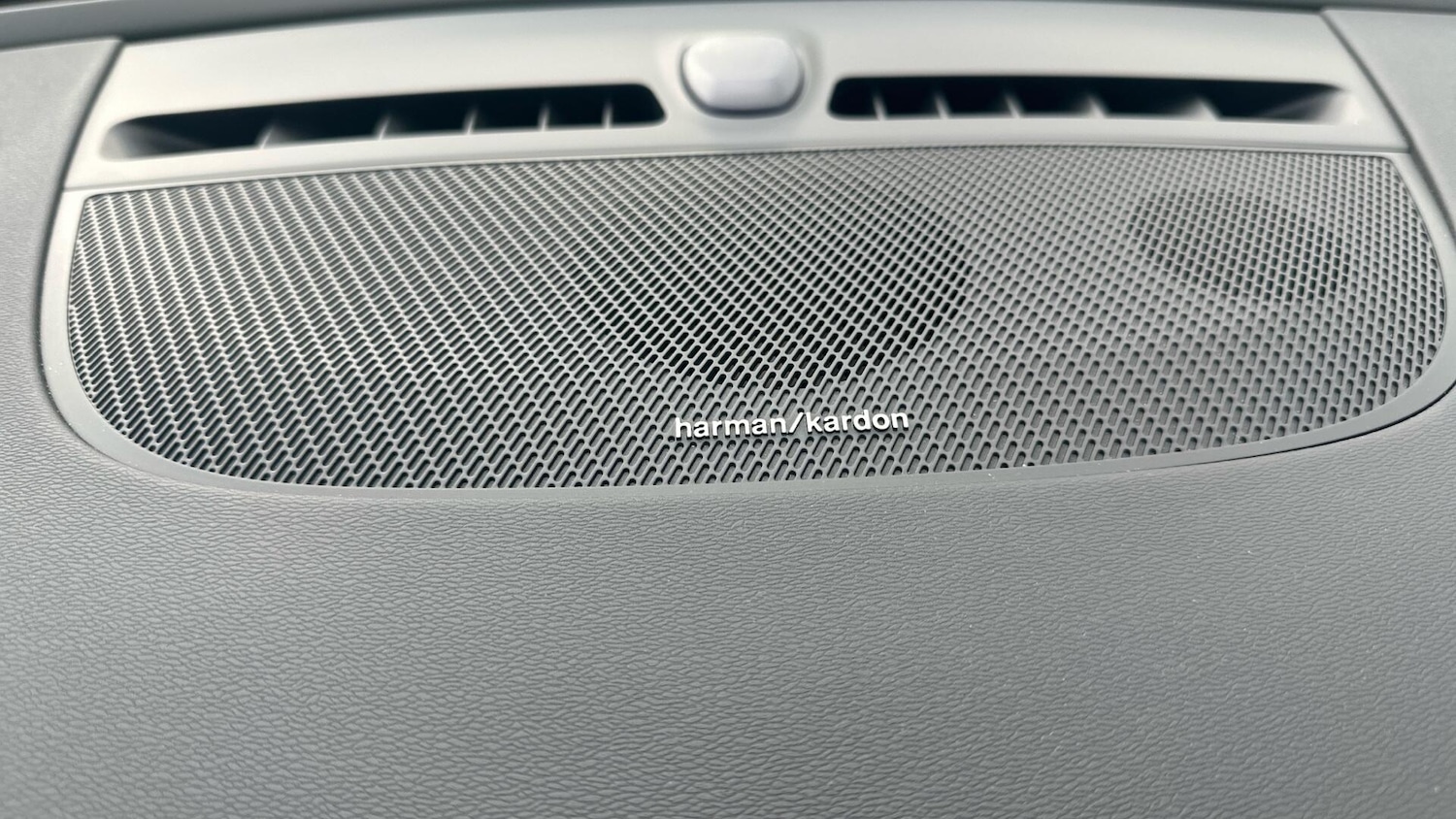 Used Volvo XC40 for sale - 77279961: Photo 16