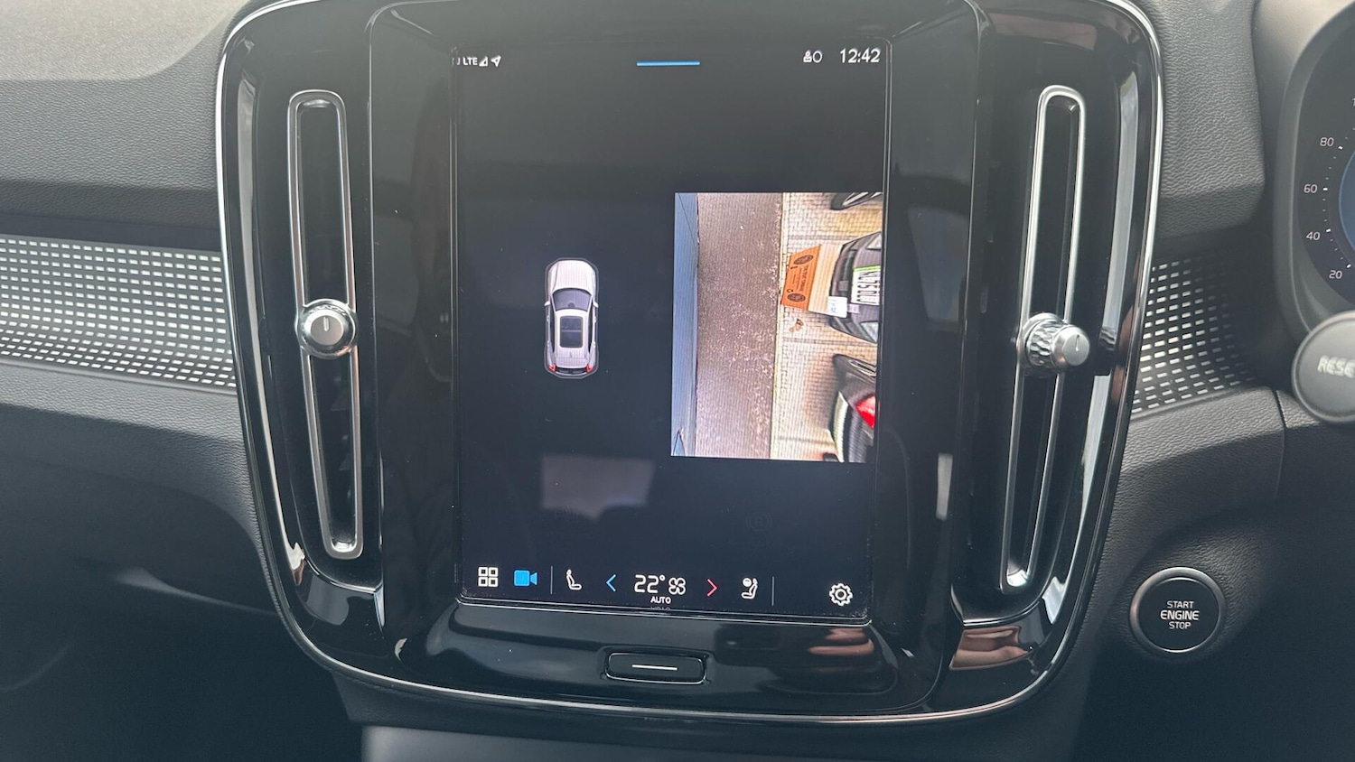 Used Volvo XC40 for sale - 77279961: Photo 26