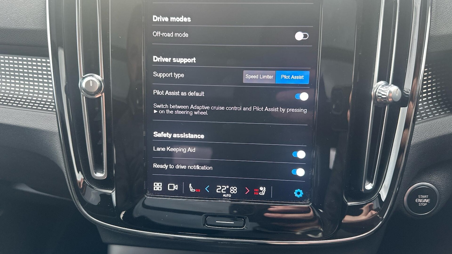 Used Volvo XC40 for sale - 77279961: Photo 32