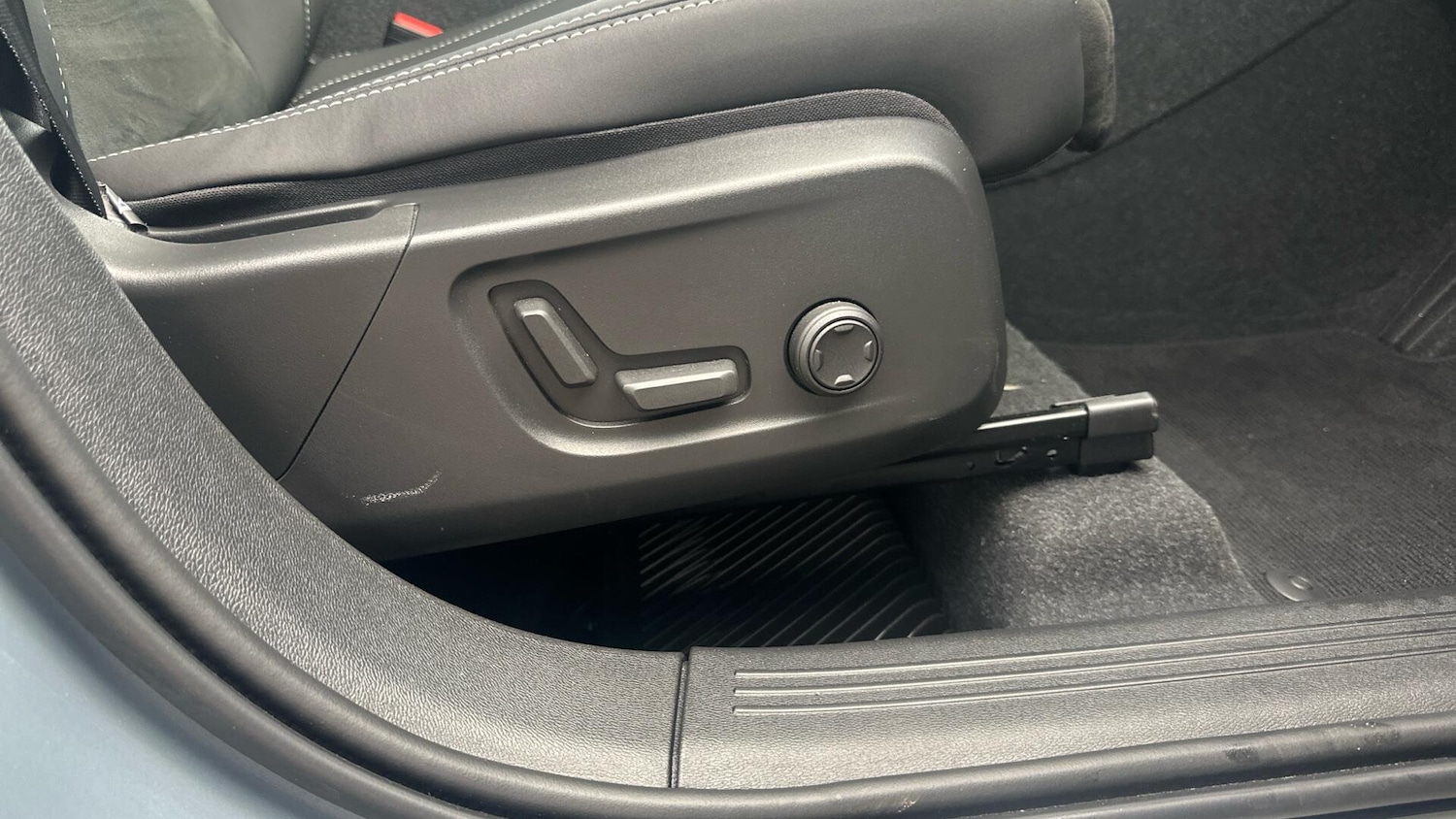 Used Volvo XC40 for sale - 77279961: Photo 34