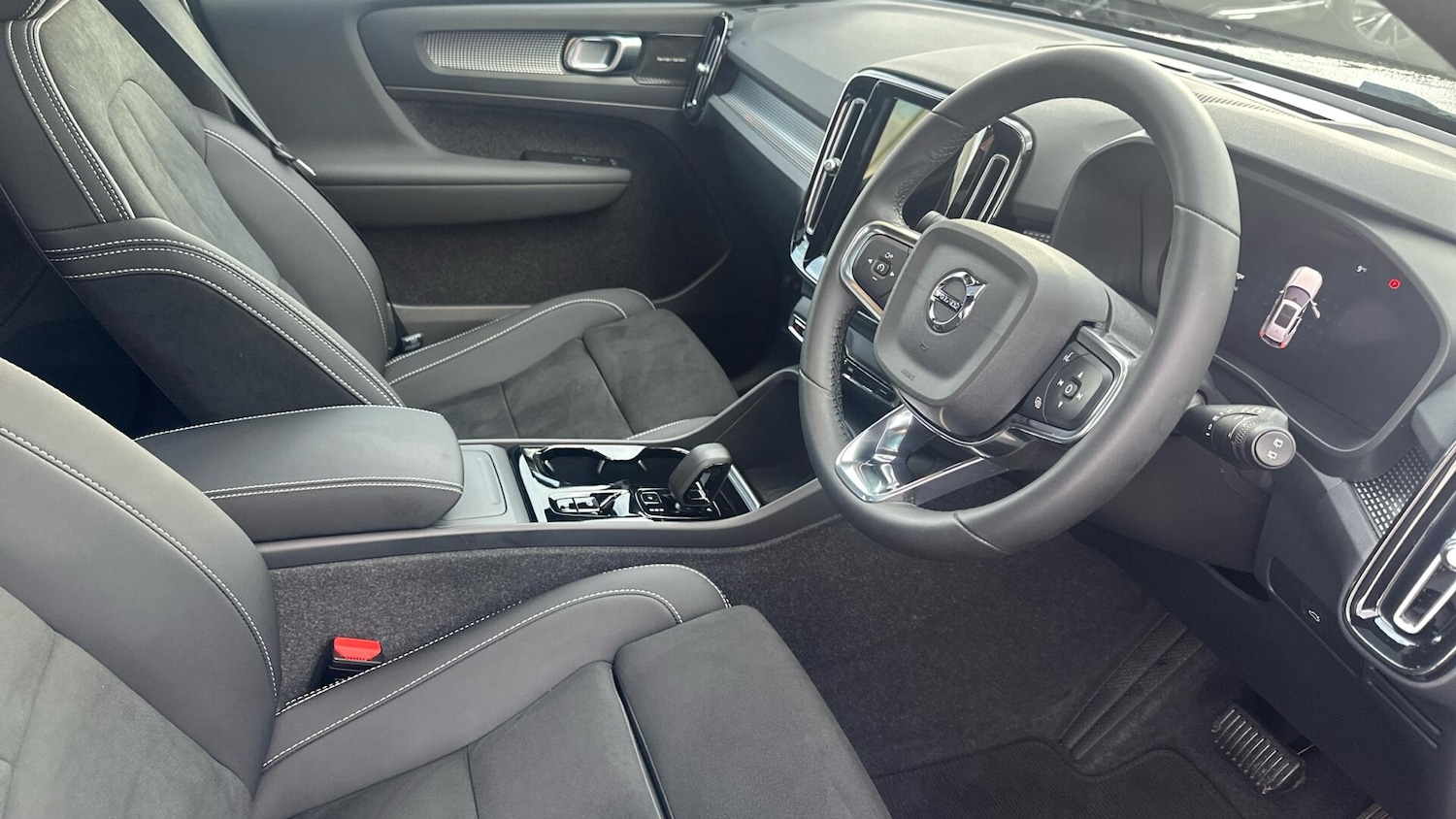 Used Volvo XC40 for sale - 77279961: Photo 4