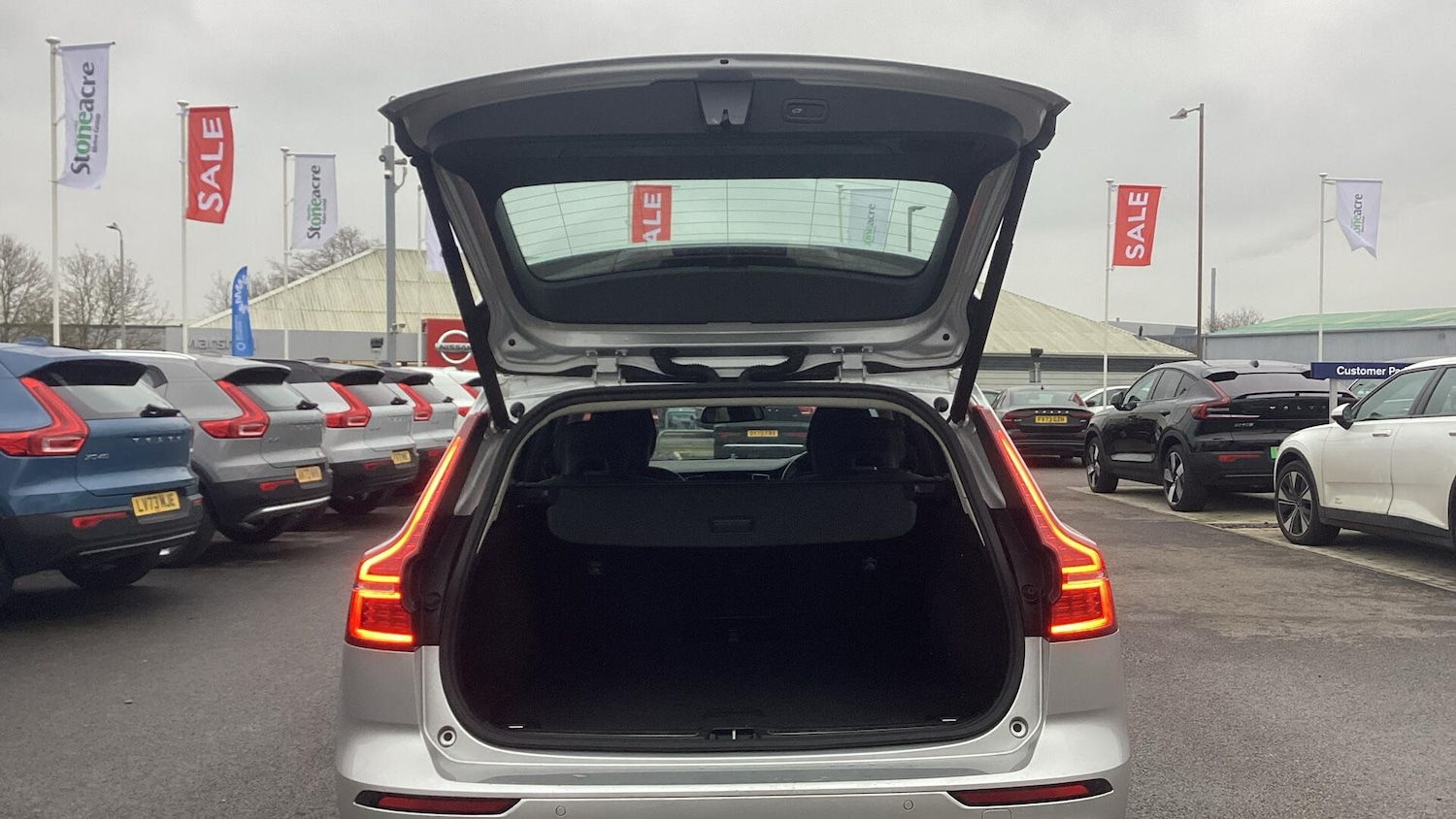 Used Volvo V60 2019 for sale - 77040667: Photo 13