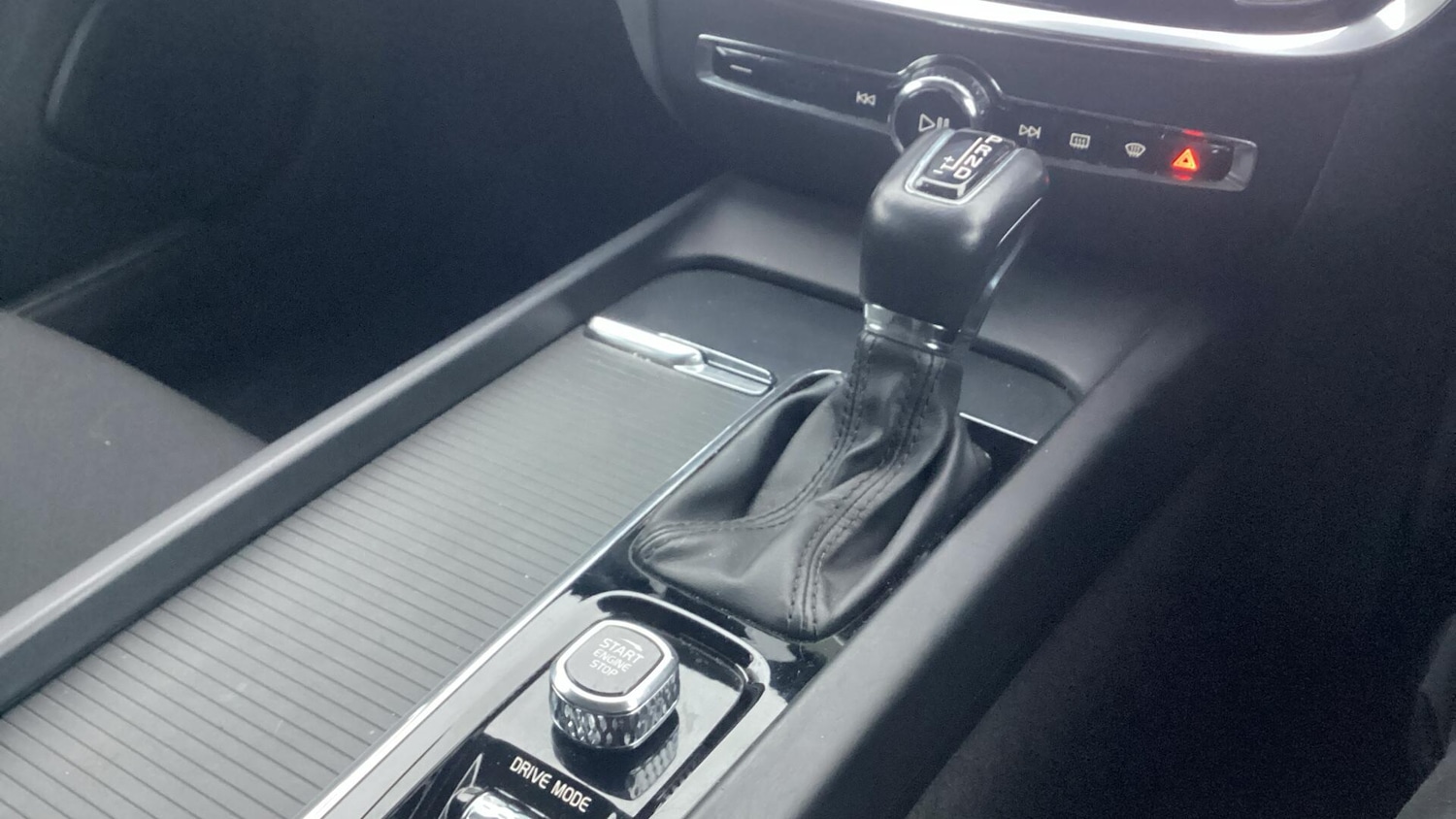 Used Volvo V60 2019 for sale - 77040667: Photo 22