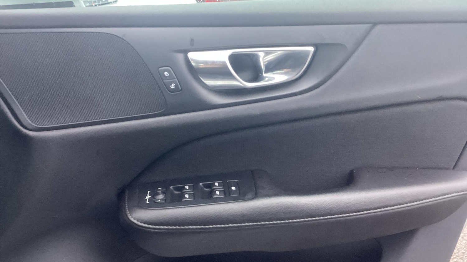 Used Volvo V60 2019 for sale - 77040667: Photo 24