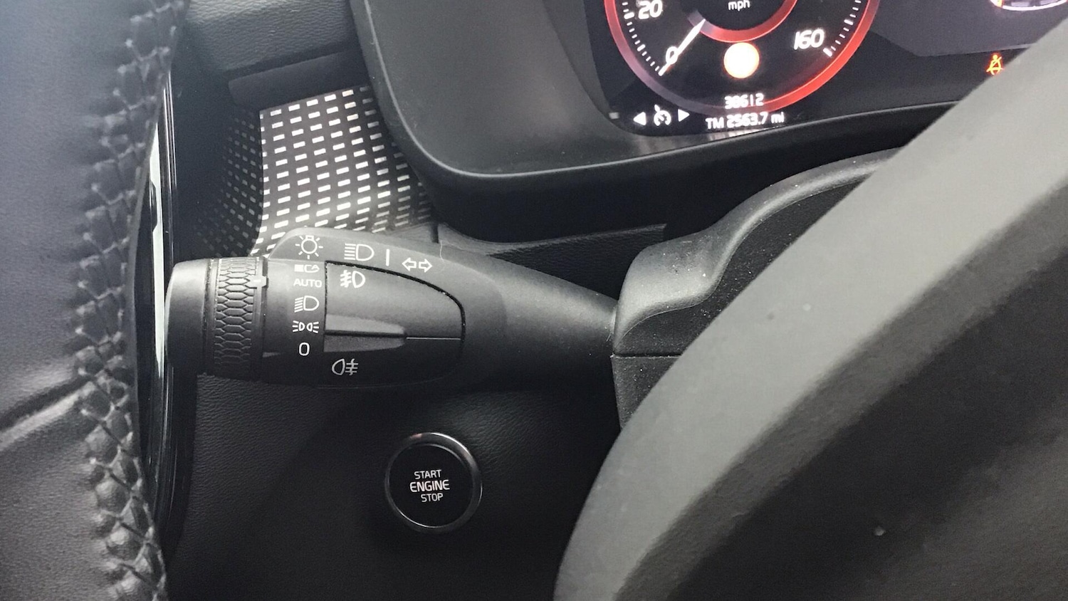 Used Volvo XC40 2021 for sale - 76398826: Photo 18