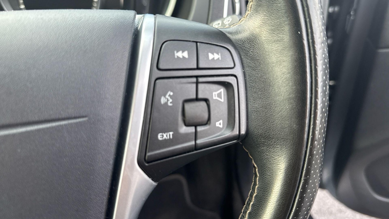 Used Volvo V40 2019 for sale - 77478731: Photo 20