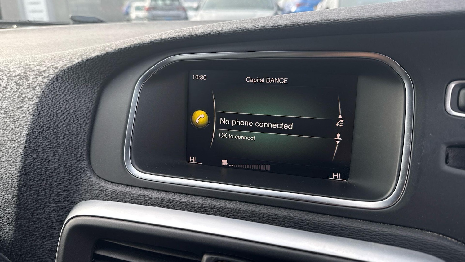 Used Volvo V40 2019 for sale - 77478731: Photo 26