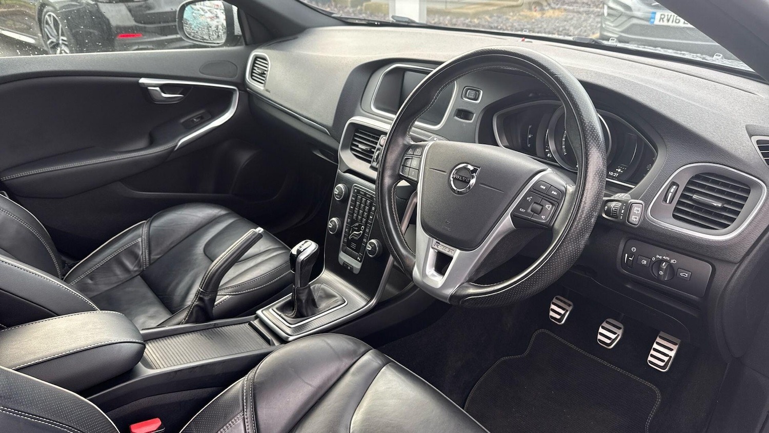 Used Volvo V40 2019 for sale - 77478731: Photo 4