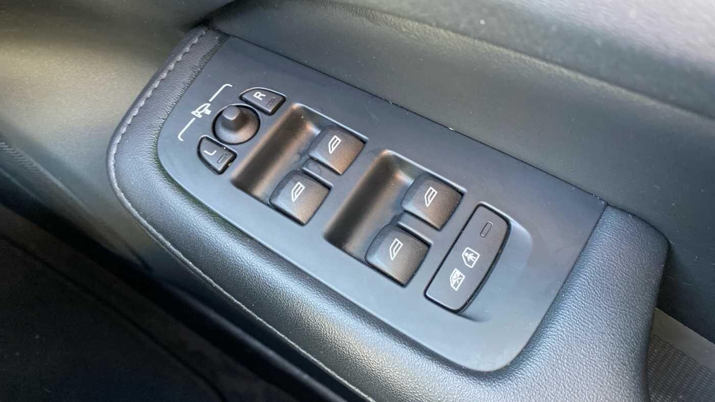 Used Volvo S60 2023 for sale - 77939624: Photo 37