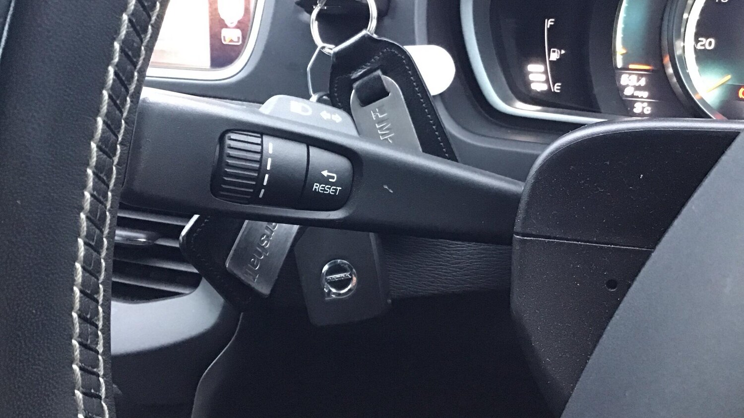 Used Volvo V40 for sale - 77343941: Photo 18