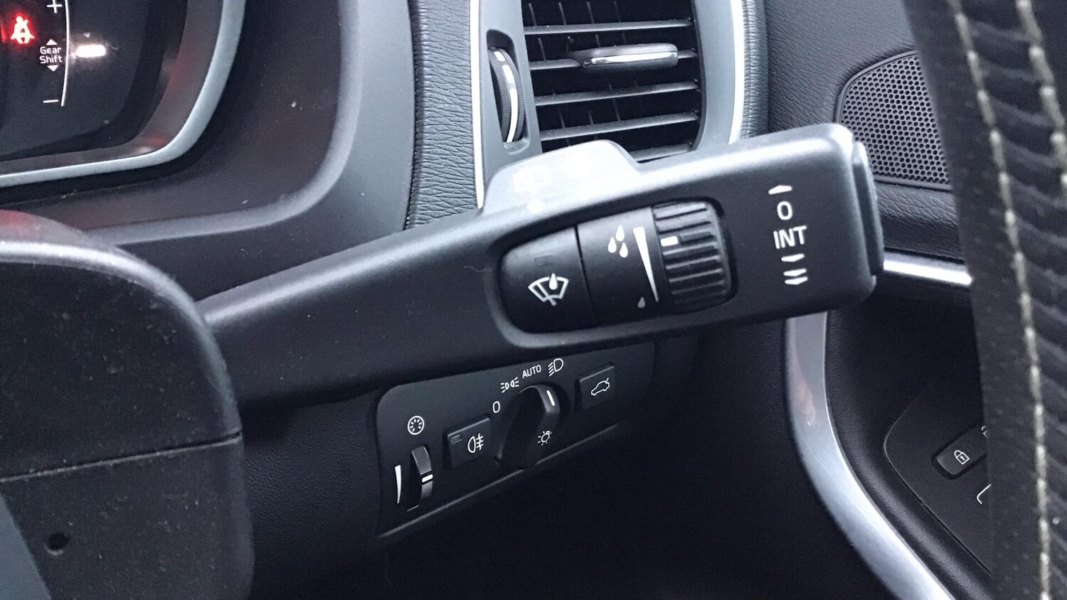 Used Volvo V40 for sale - 77343941: Photo 21