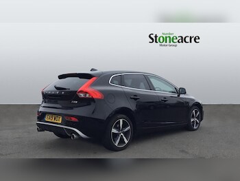 Used Volvo V40 2019 for sale - 77343941: Photo