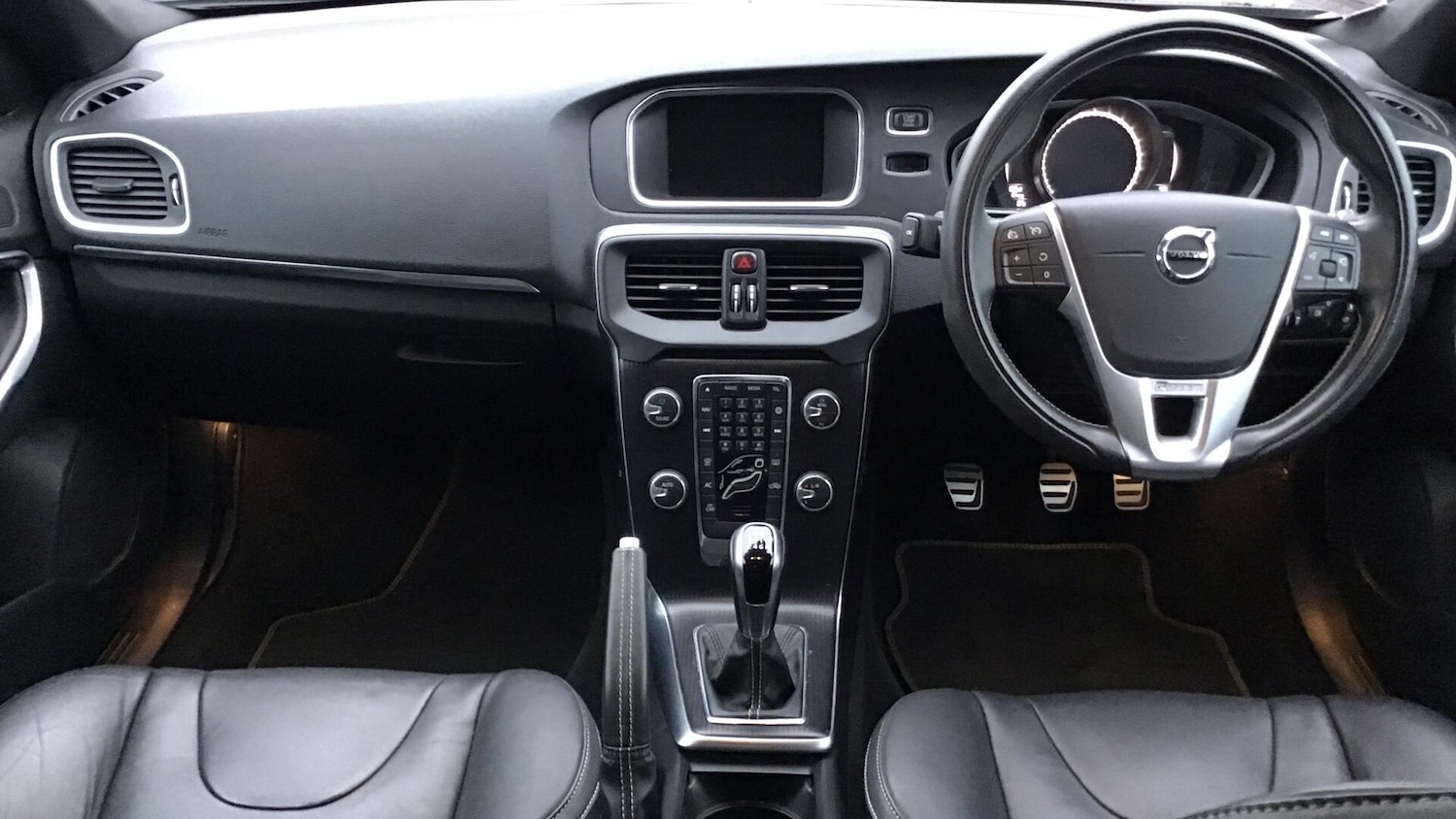 Used Volvo V40 for sale - 77343941: Photo 5