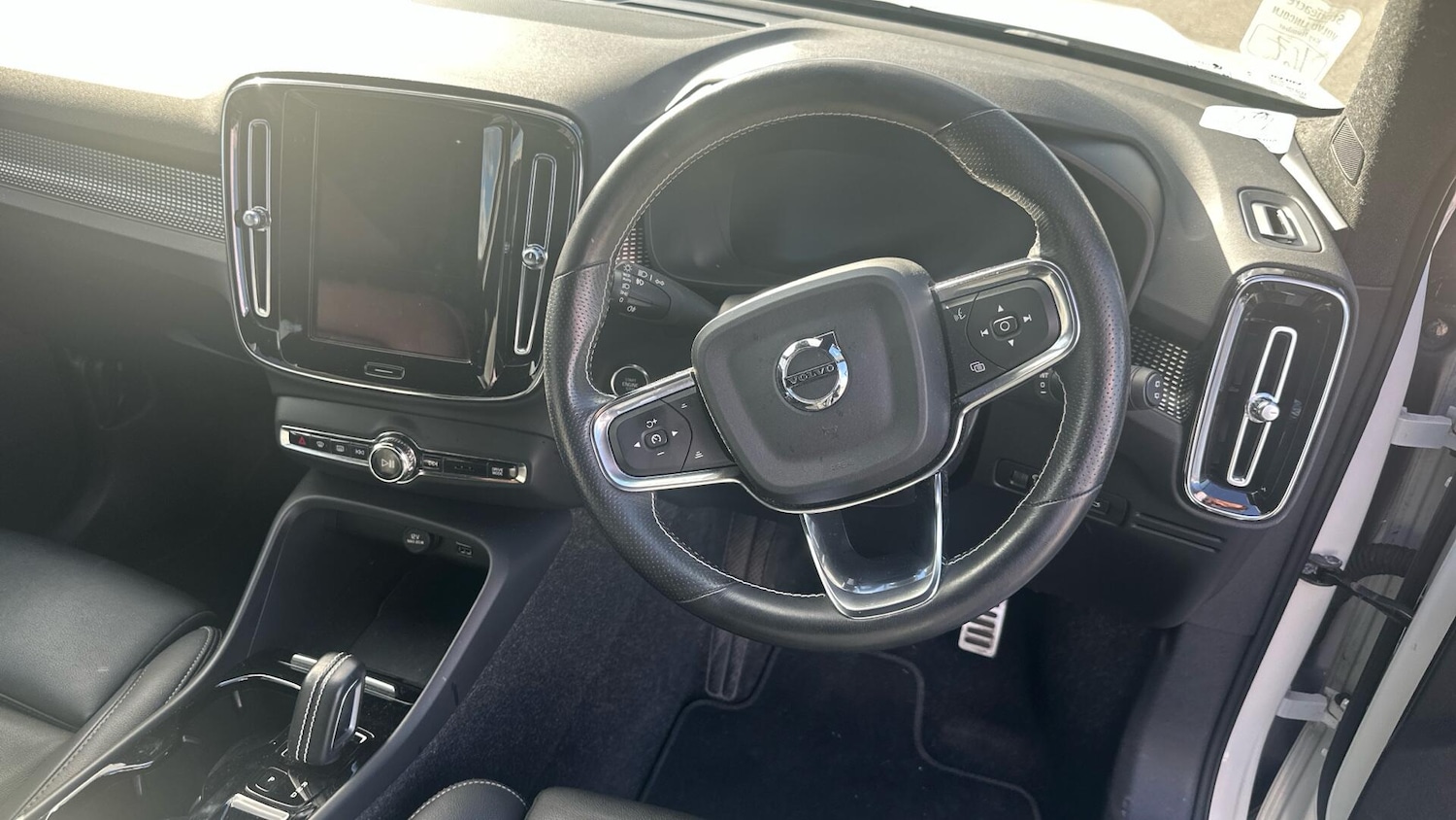 Used Volvo XC40 2021 for sale - 76389022: Photo 5