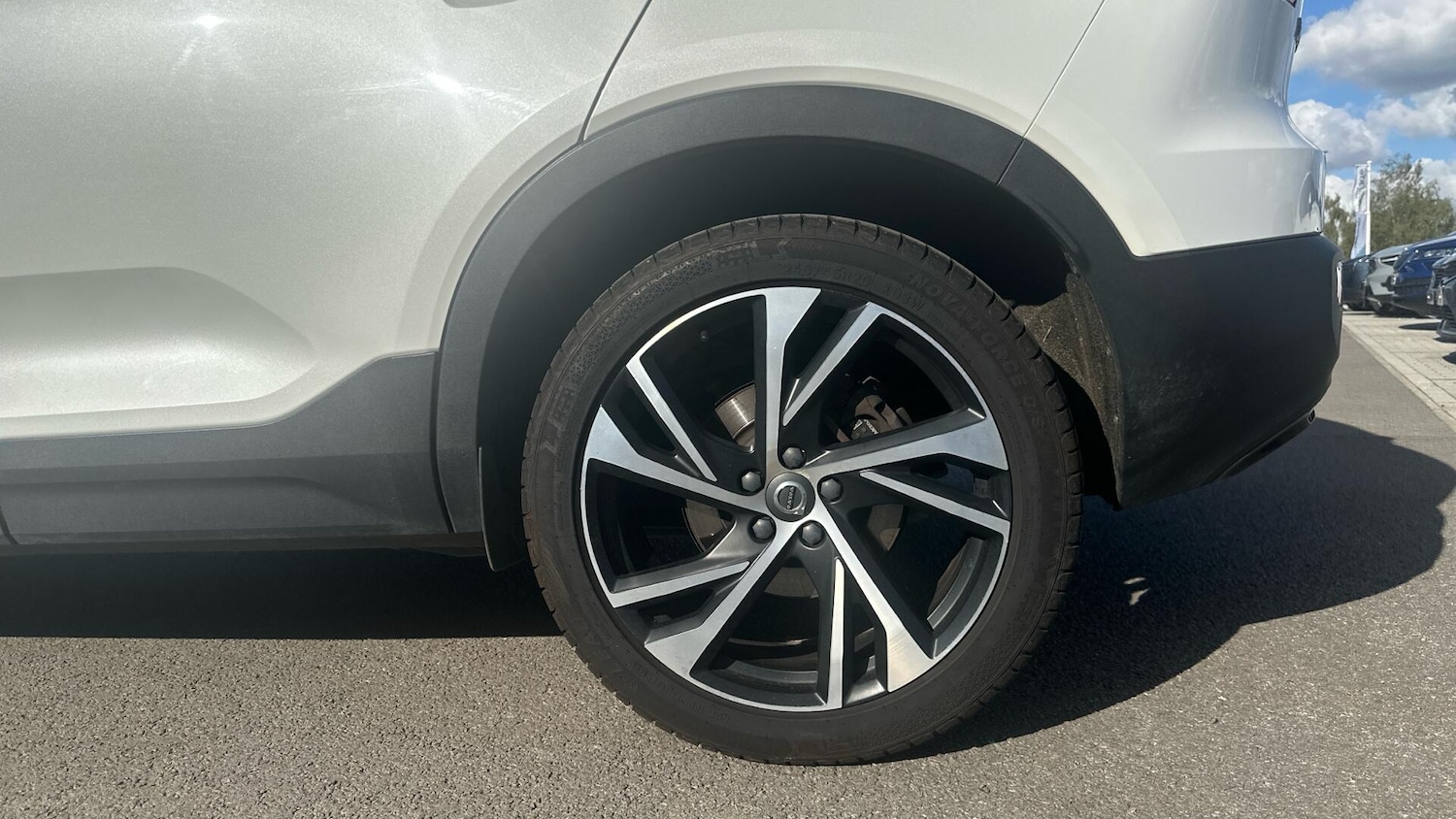 Used Volvo XC40 2021 for sale - 76389022: Photo 9