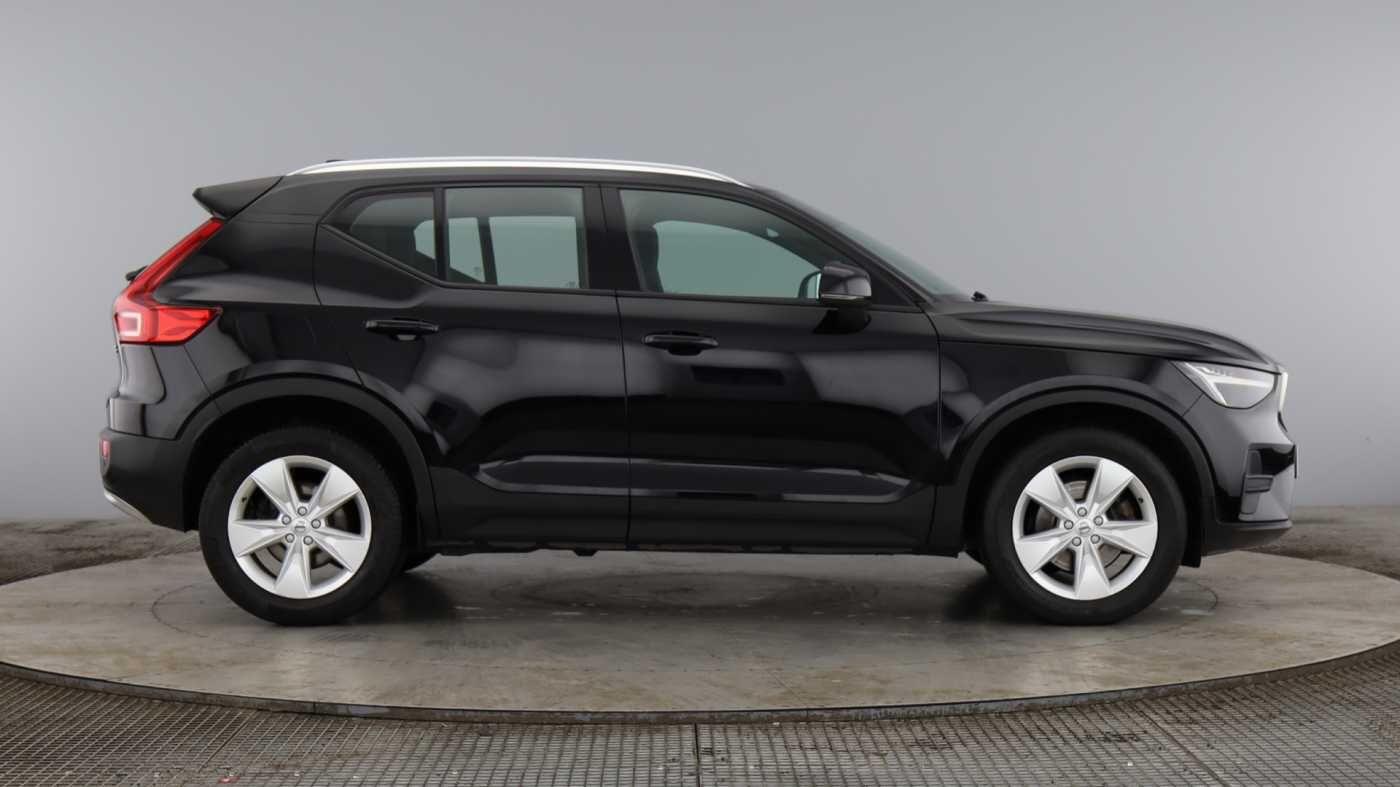 Used Volvo XC40 2022 for sale - 76527786: Photo 2