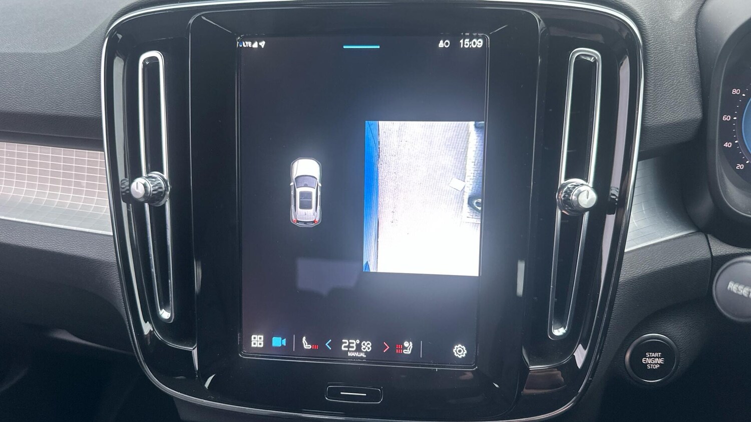 Used Volvo XC40 2023 for sale - 77144684: Photo 19