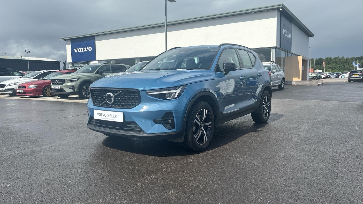 Used Volvo XC40 2023 for sale - 77144684: Photo 6