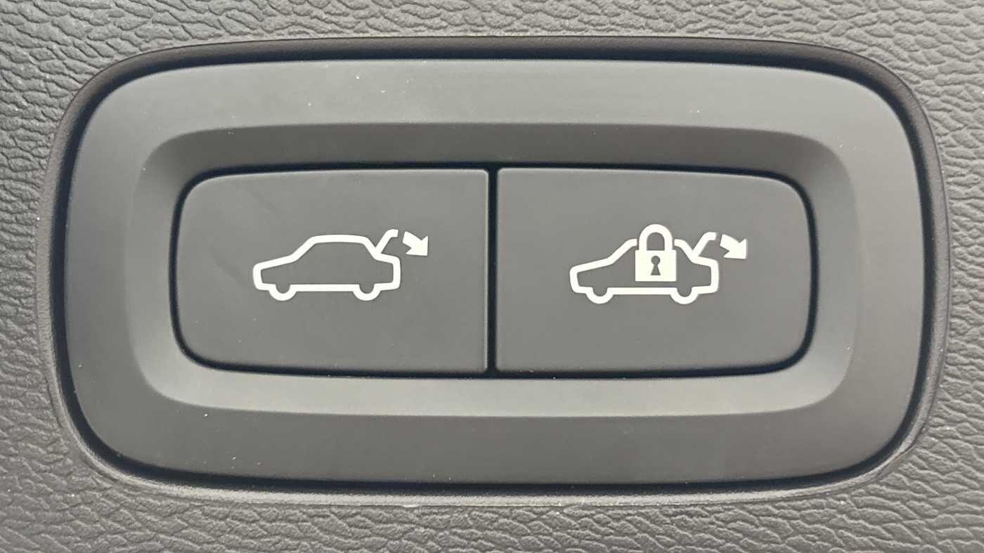 Used Volvo XC60 2025 for sale - 76727883: Photo 15