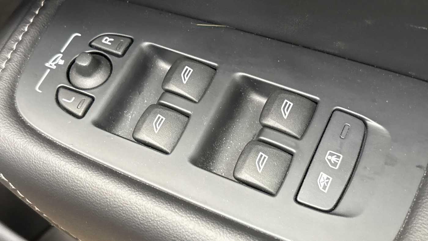 Used Volvo XC60 2025 for sale - 76727883: Photo 16