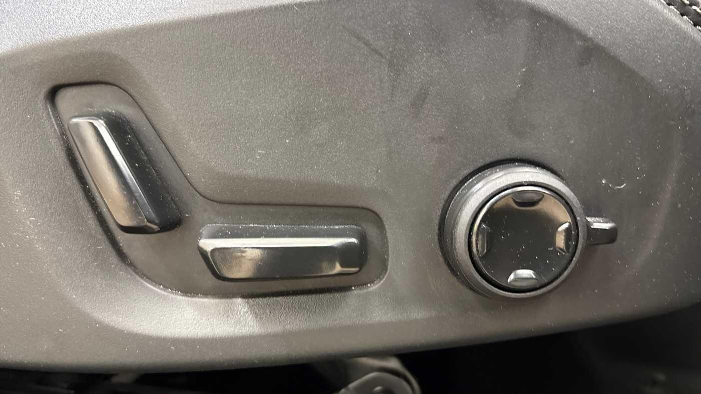 Used Volvo XC60 2025 for sale - 76727883: Photo 19