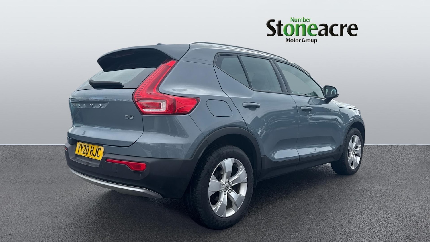 Used Volvo XC40 for sale - 77587067: Photo 2