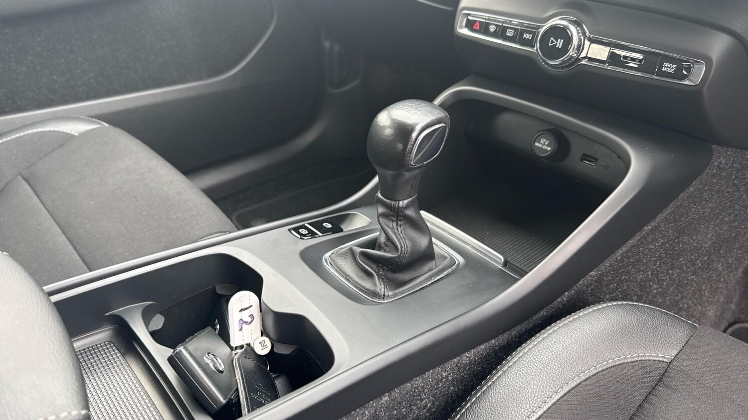 Used Volvo XC40 for sale - 77587067: Photo 24