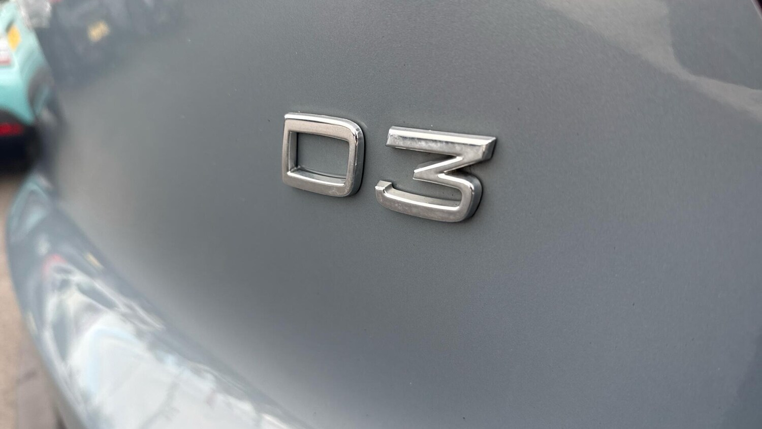 Used Volvo XC40 for sale - 77587067: Photo 32