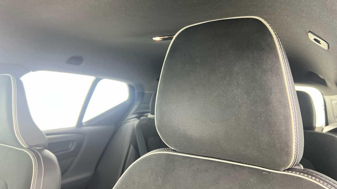 Used Volvo XC40 for sale - 77497257: Photo 11