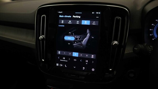 Used Volvo XC40 2024 for sale - 75623584: Photo 25
