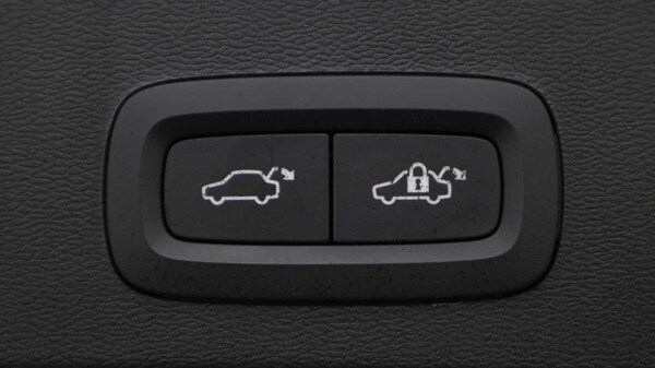 Used Volvo XC40 2024 for sale - 75623584: Photo 28