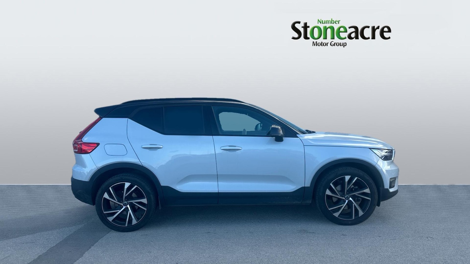 Used Volvo XC40 2021 for sale - 76337910: Photo 3