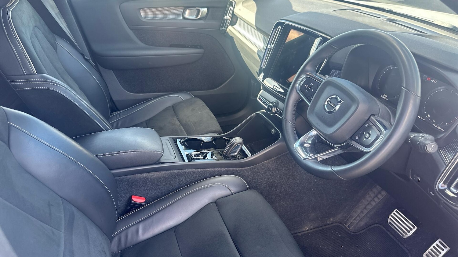 Used Volvo XC40 2021 for sale - 76337910: Photo 4