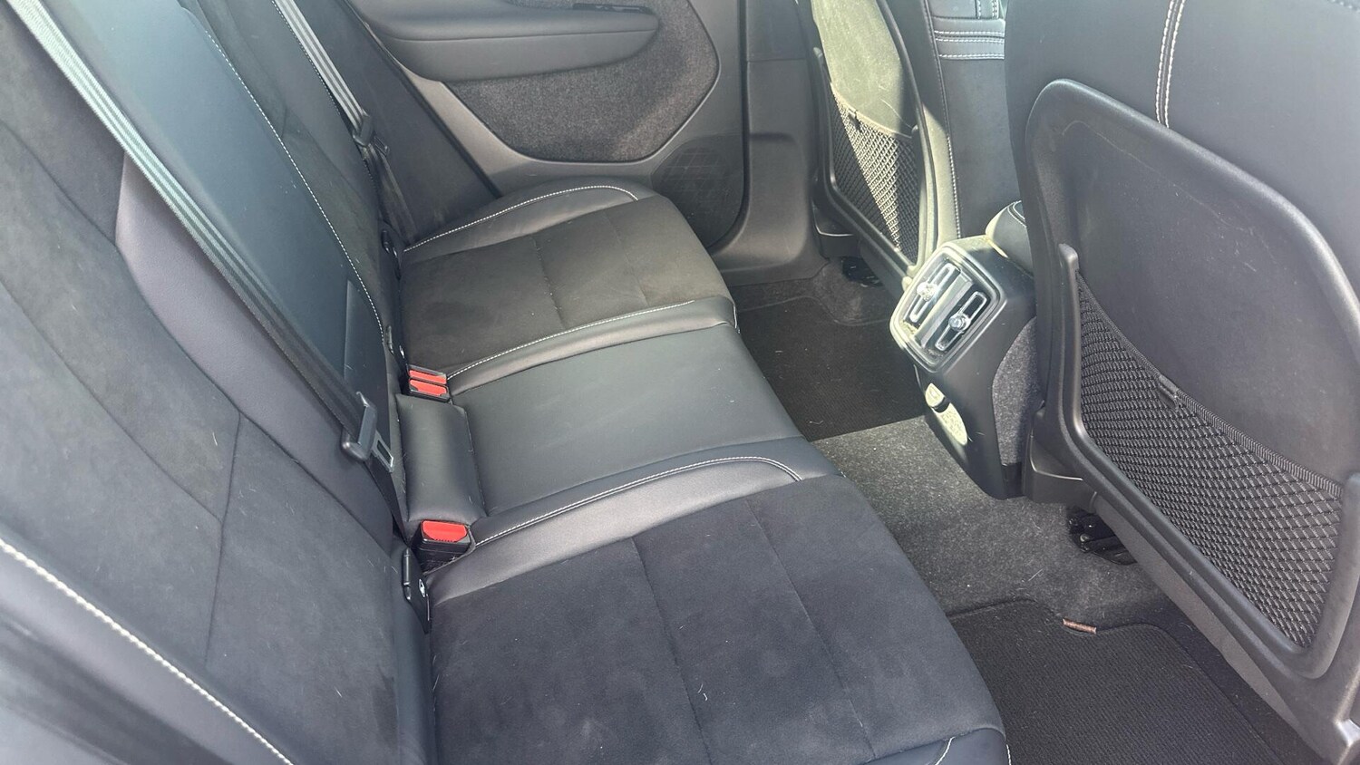 Used Volvo XC40 2021 for sale - 76337910: Photo 6