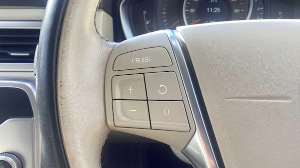 Used Volvo V70 2015 for sale - 76226227: Photo 23