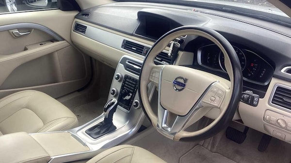 Used Volvo V70 2015 for sale - 76226227: Photo 5