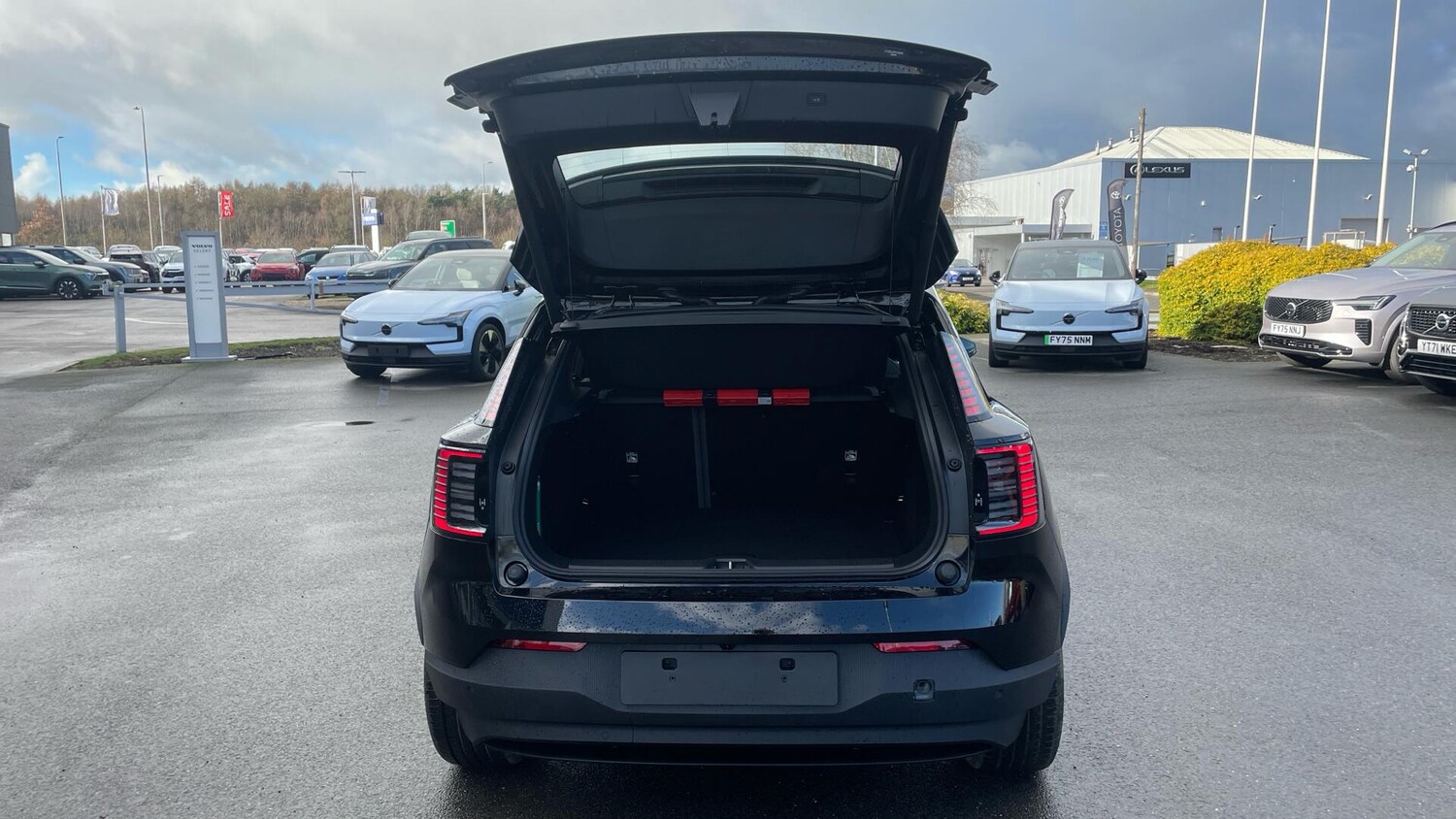 Used Volvo EX30 2025 for sale - 77683176: Photo 13