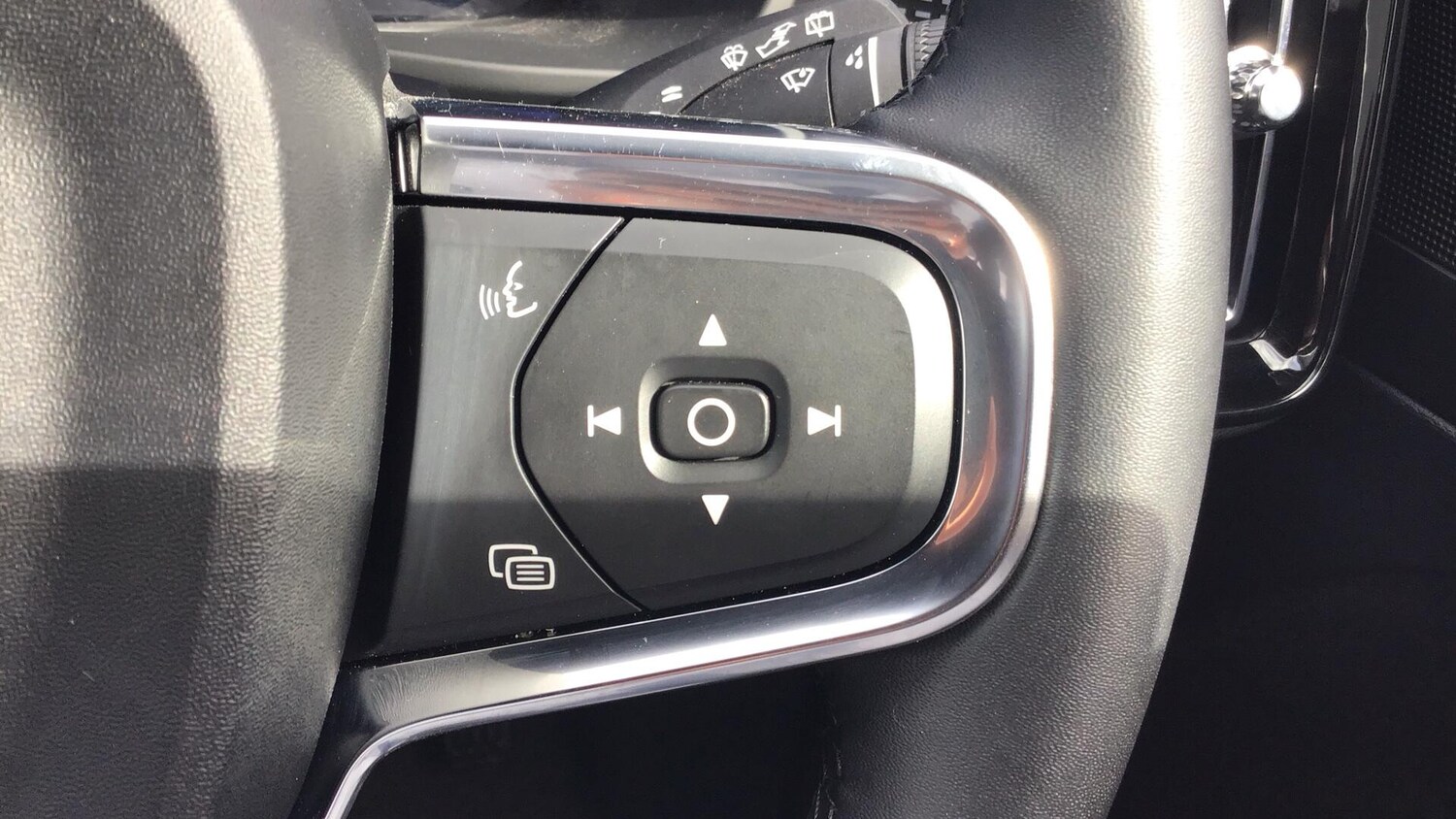 Used Volvo XC40 2025 for sale - 78072936: Photo 20