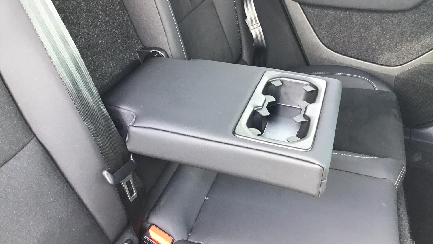 Used Volvo XC40 2025 for sale - 78072936: Photo 30