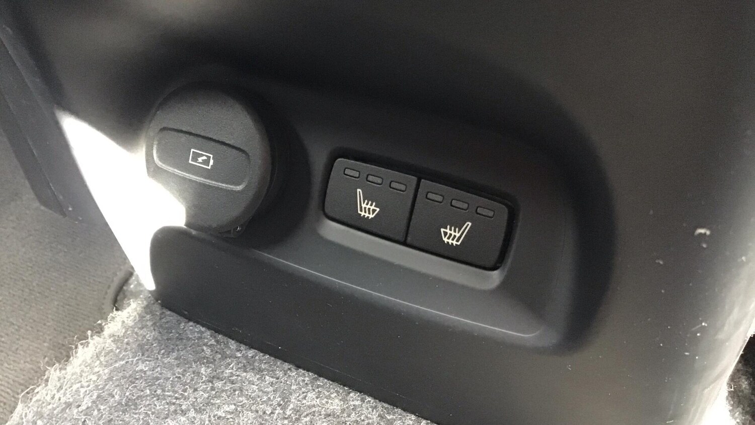 Used Volvo XC40 2025 for sale - 78072936: Photo 36