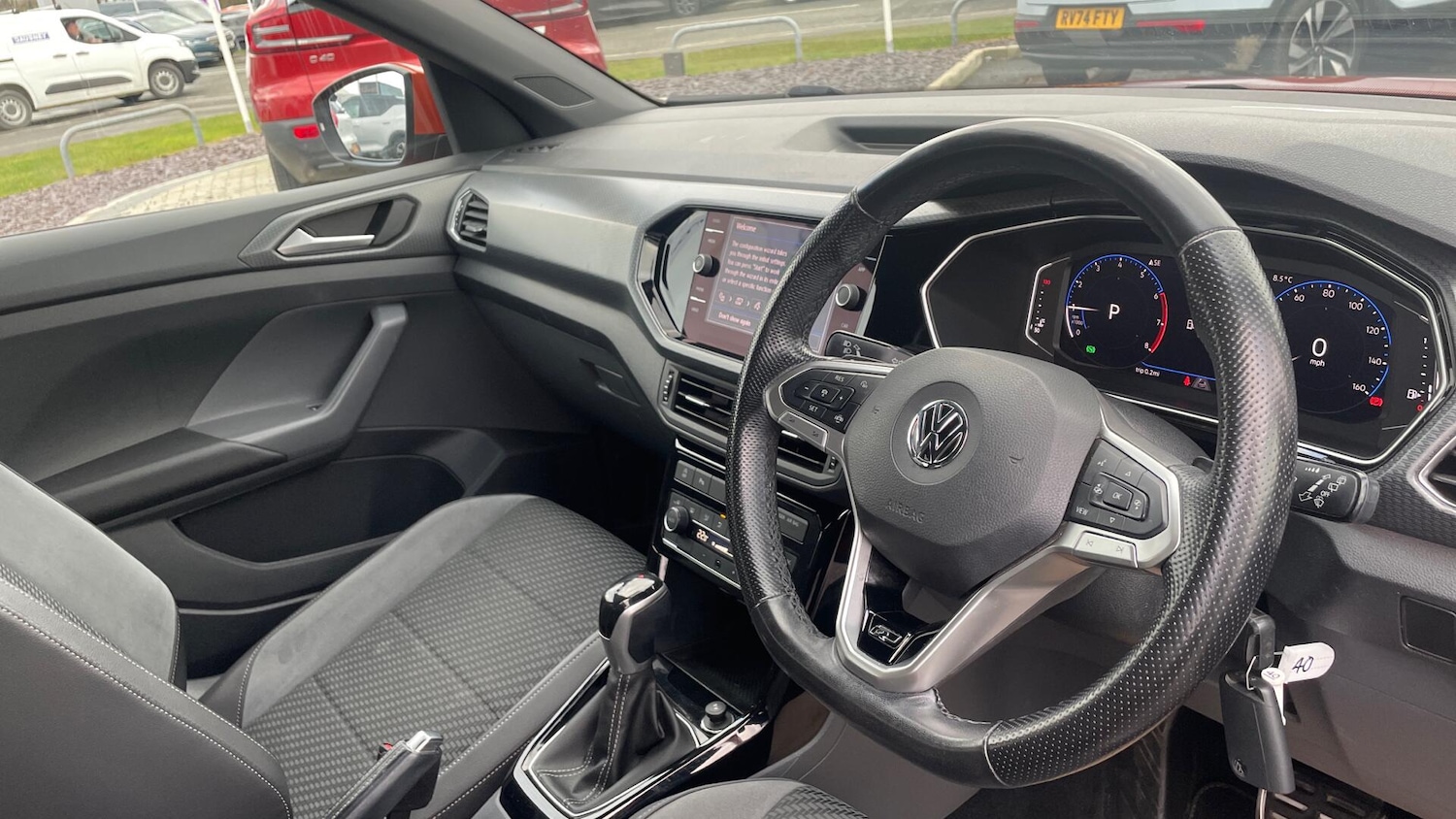 Used Volkswagen T-Cross 2020 for sale - 77280025: Photo 4