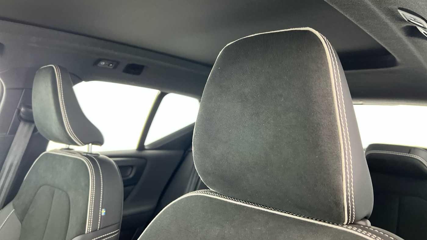 Used Volvo XC40 2022 for sale - 76573181: Photo 11