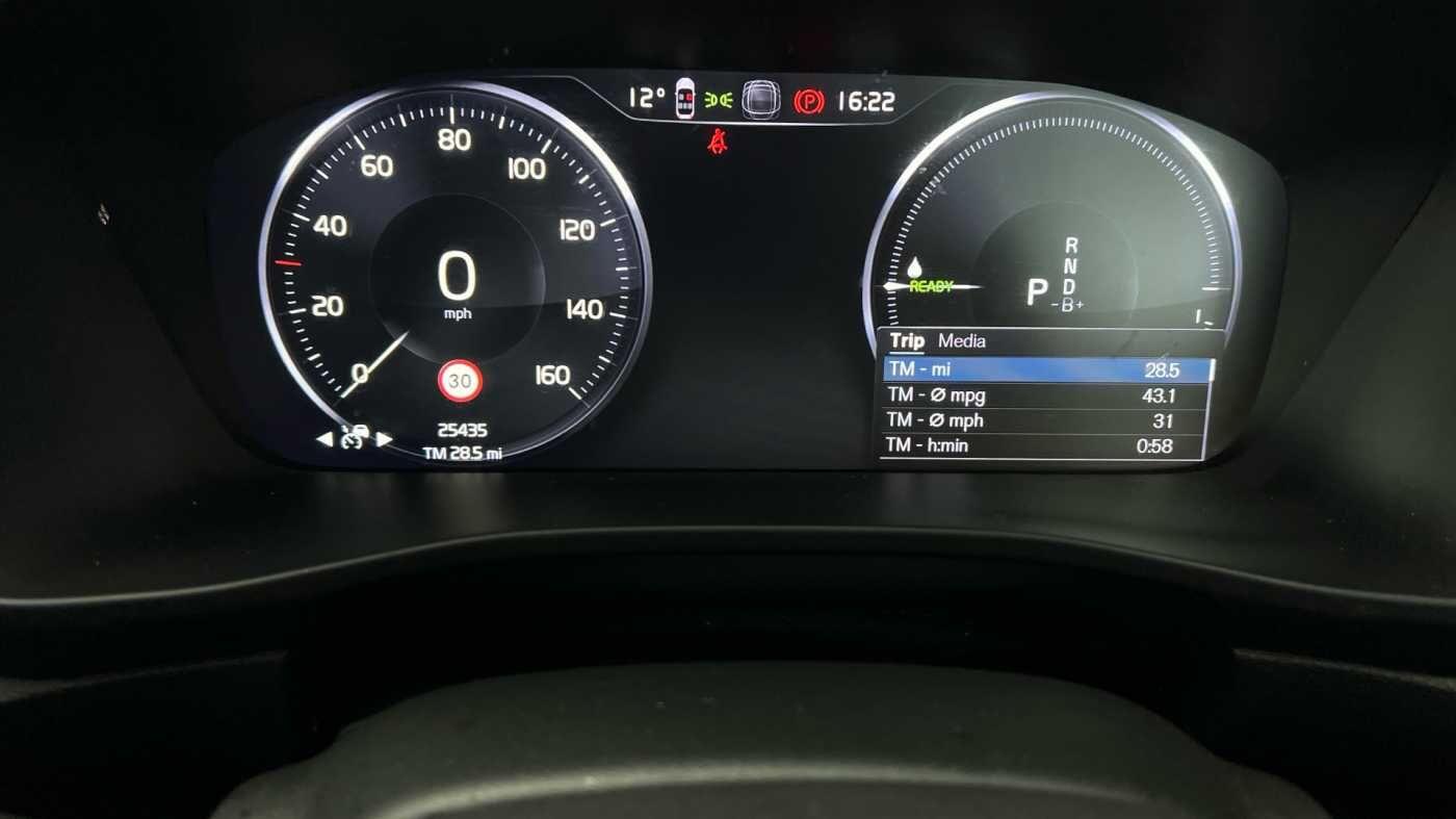 Used Volvo XC40 2022 for sale - 76573181: Photo 9