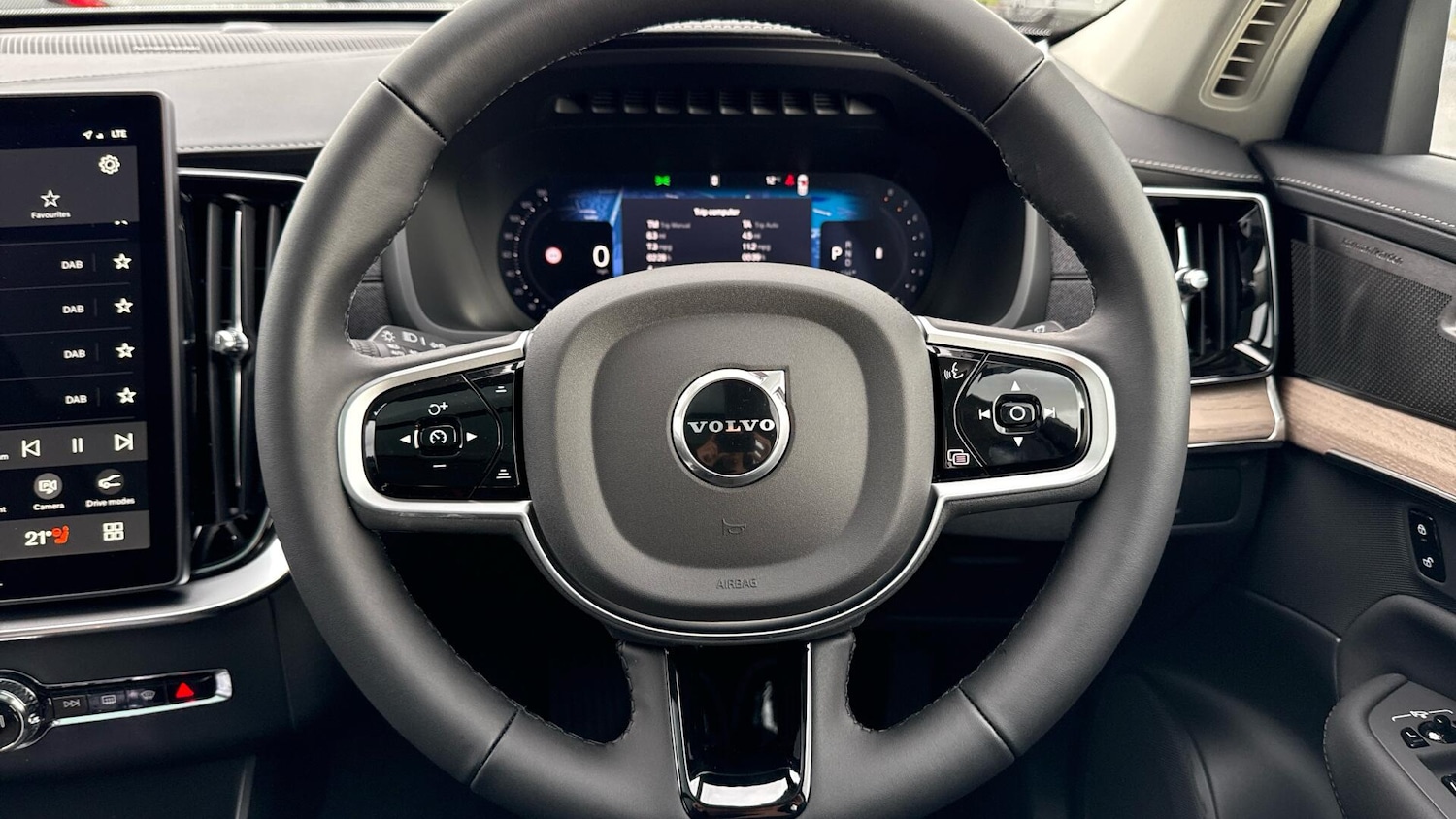 Used Volvo XC90 2026 for sale - 78100509: Photo 10