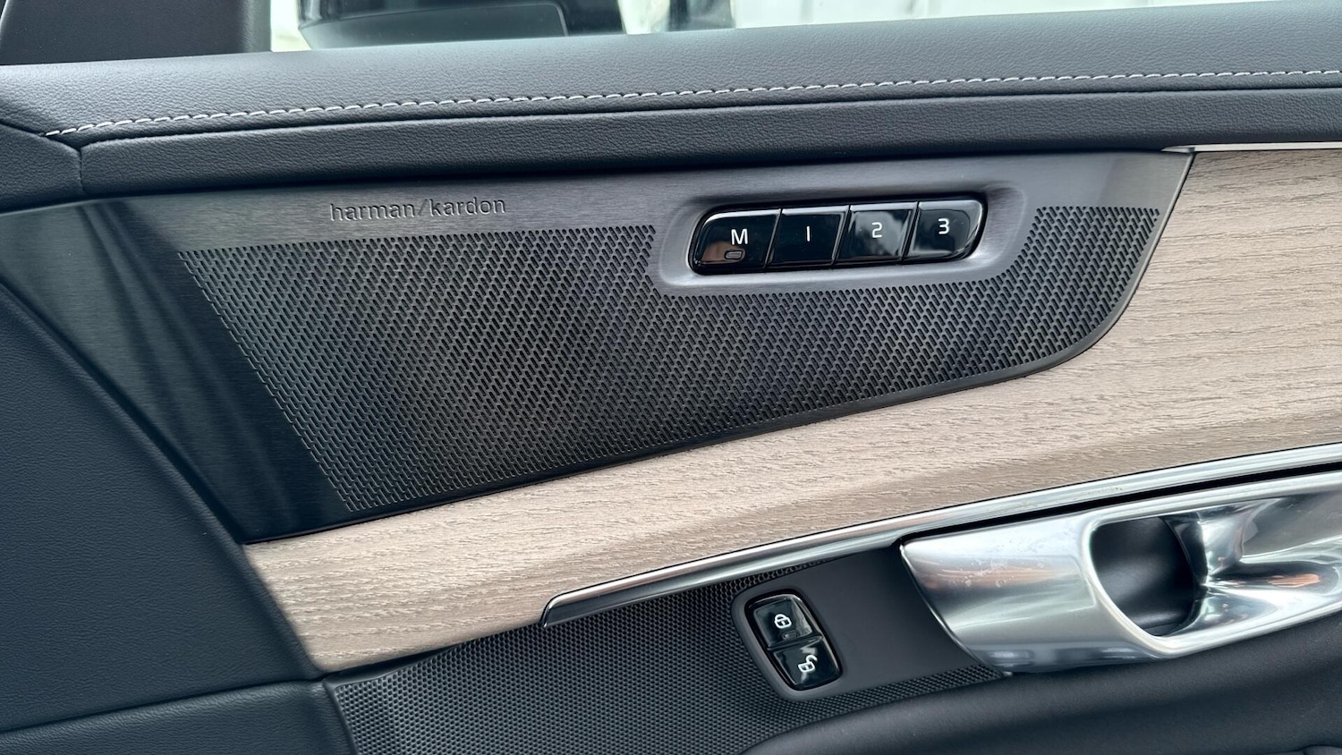 Used Volvo XC90 2026 for sale - 78100509: Photo 15