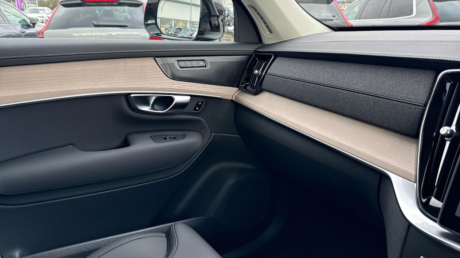 Used Volvo XC90 2026 for sale - 78100509: Photo 31