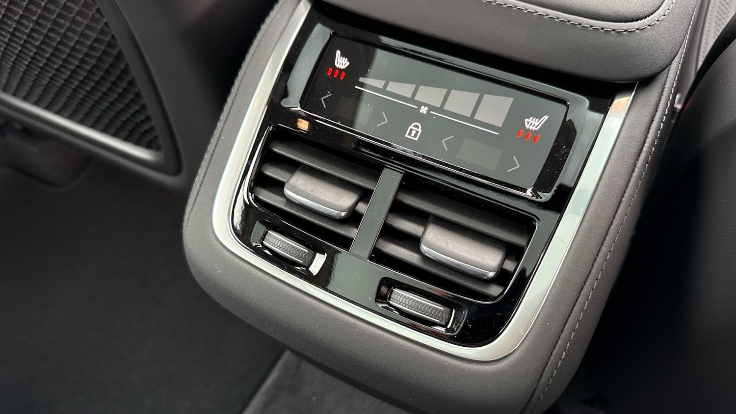 Used Volvo XC90 2026 for sale - 78100509: Photo 34