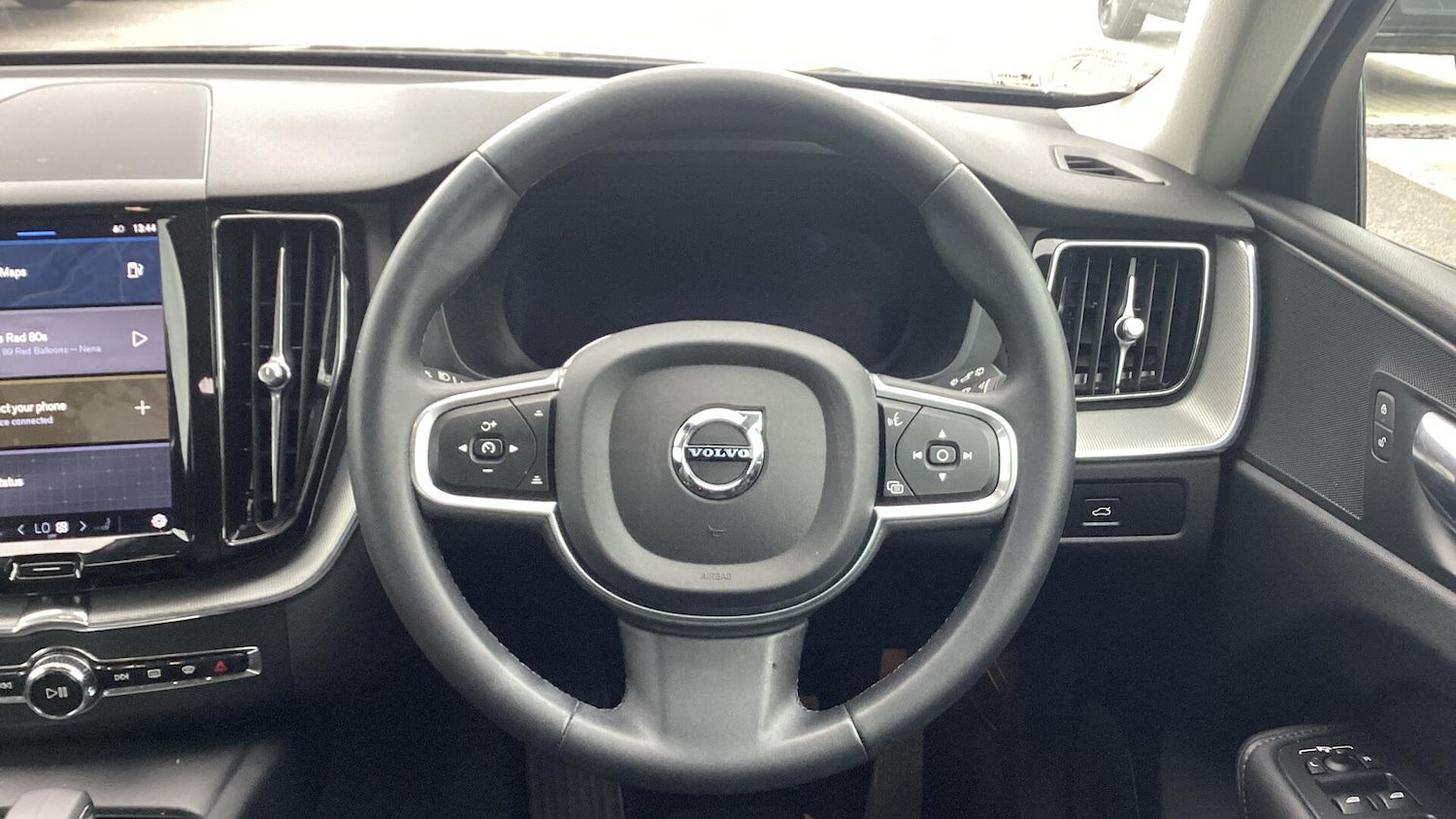 Used Volvo XC60 2022 for sale - 76597079: Photo 10