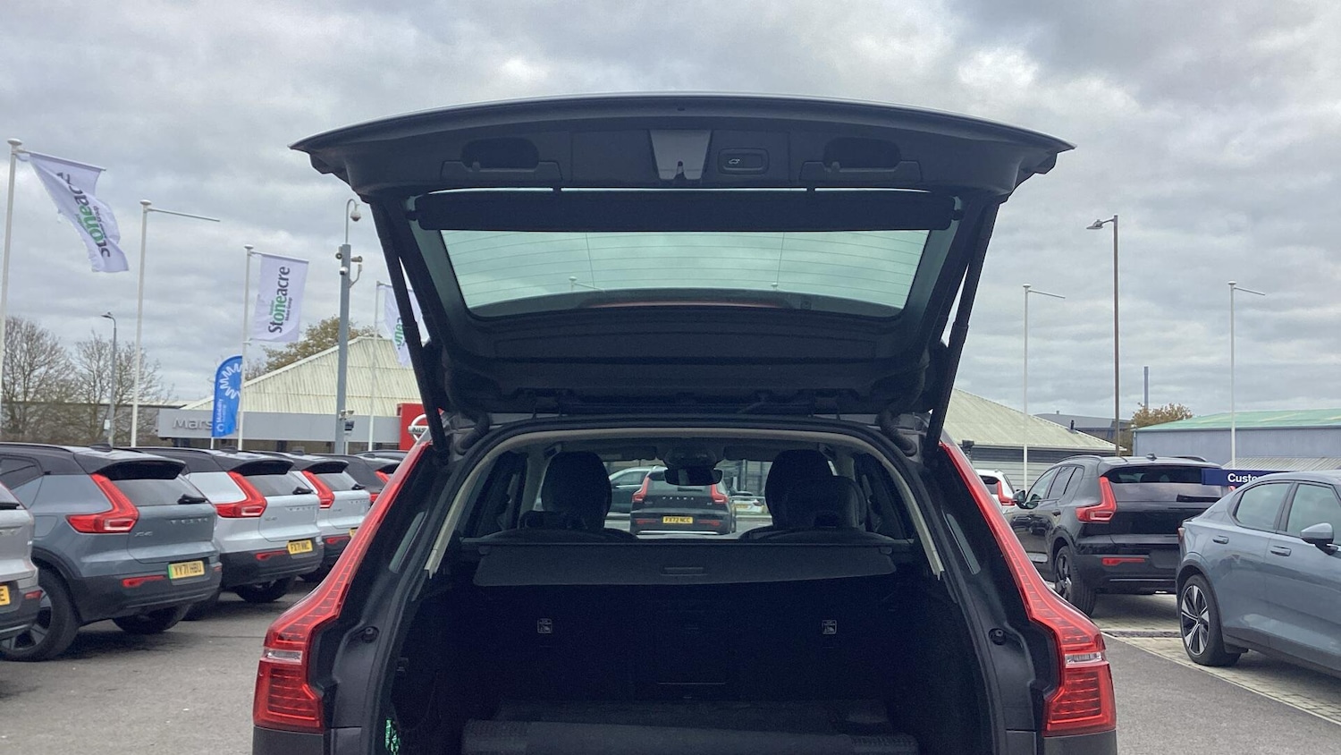 Used Volvo XC60 2022 for sale - 76597079: Photo 13